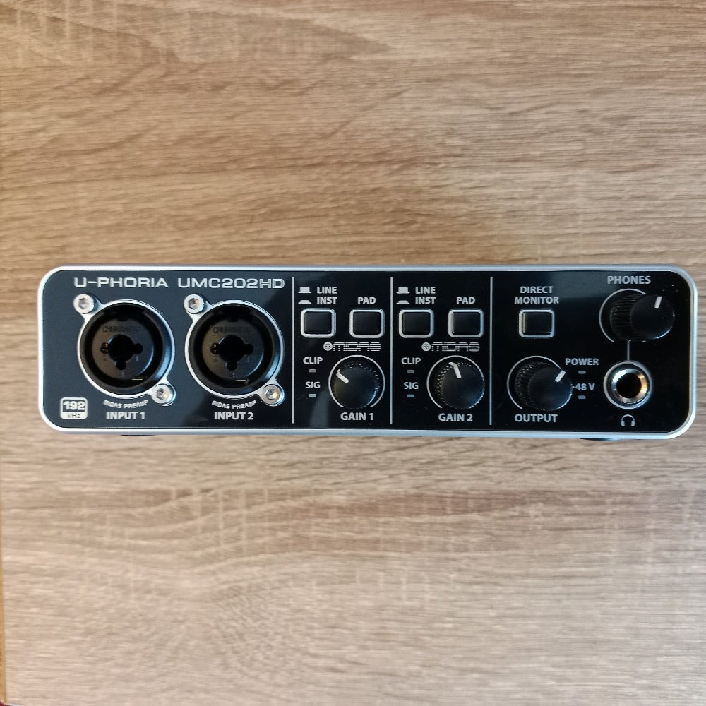 Behringer UMC202HD
