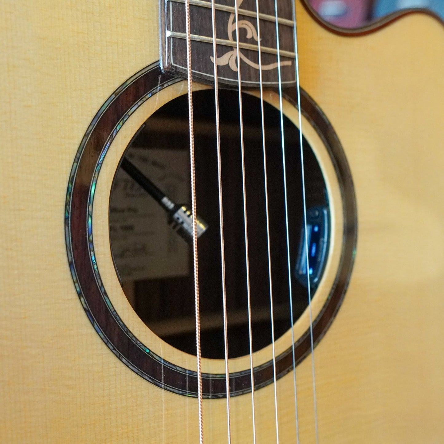 CRAFTER VL-D28 CE PRO