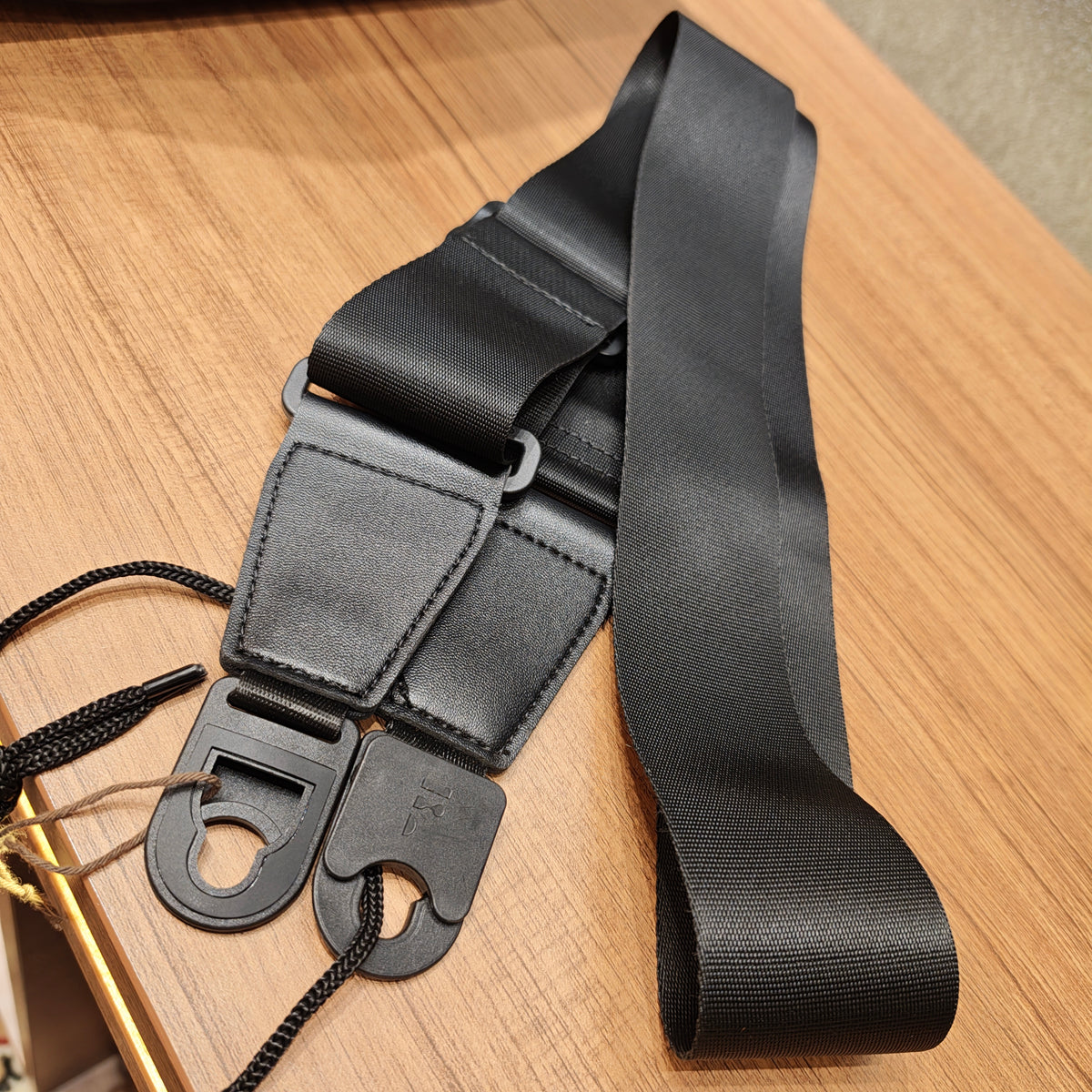 Strap Locking Euro Black