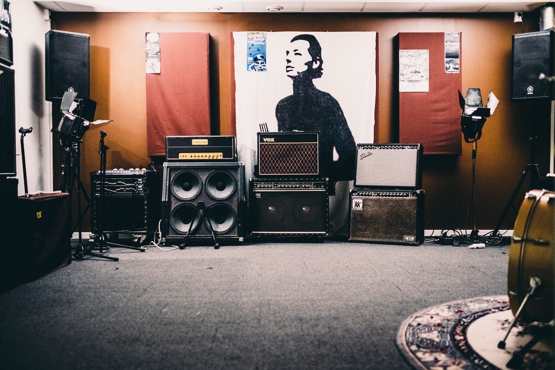 From Tube to Solid State: How to Choose the Best Guitar Amp