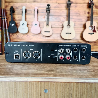Behringer UMC204HD