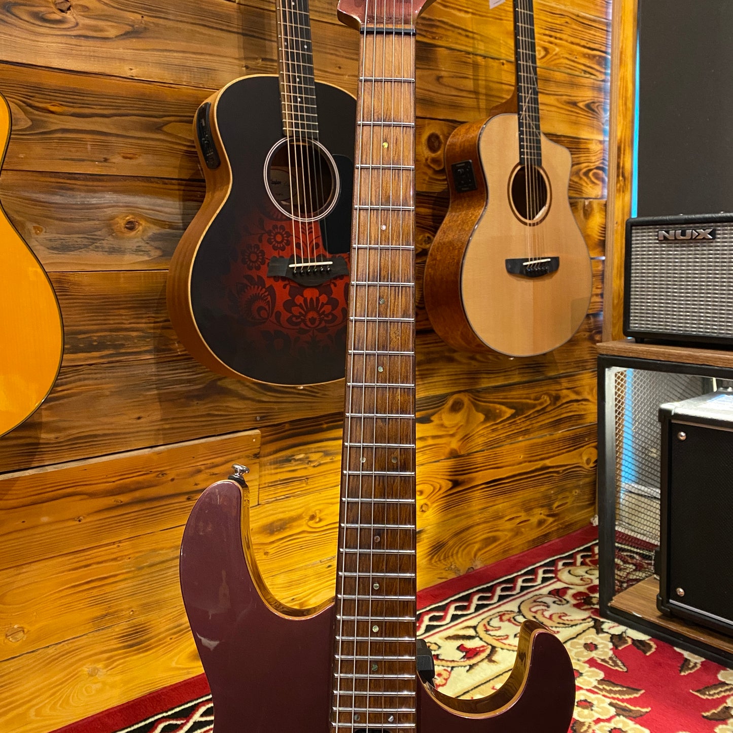 Cort G300 Pro Vivid Burgundy