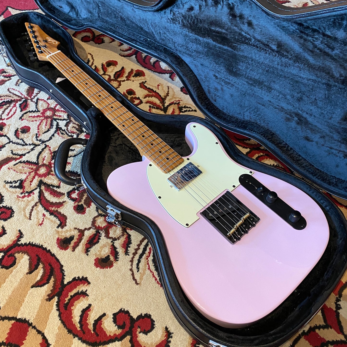 Deviser and Sevillana Hardcase