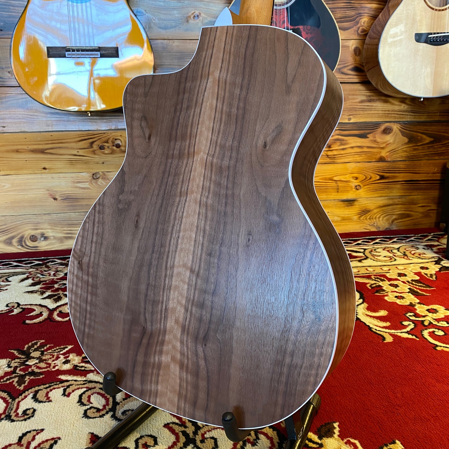 Taylor 214CE Walnut