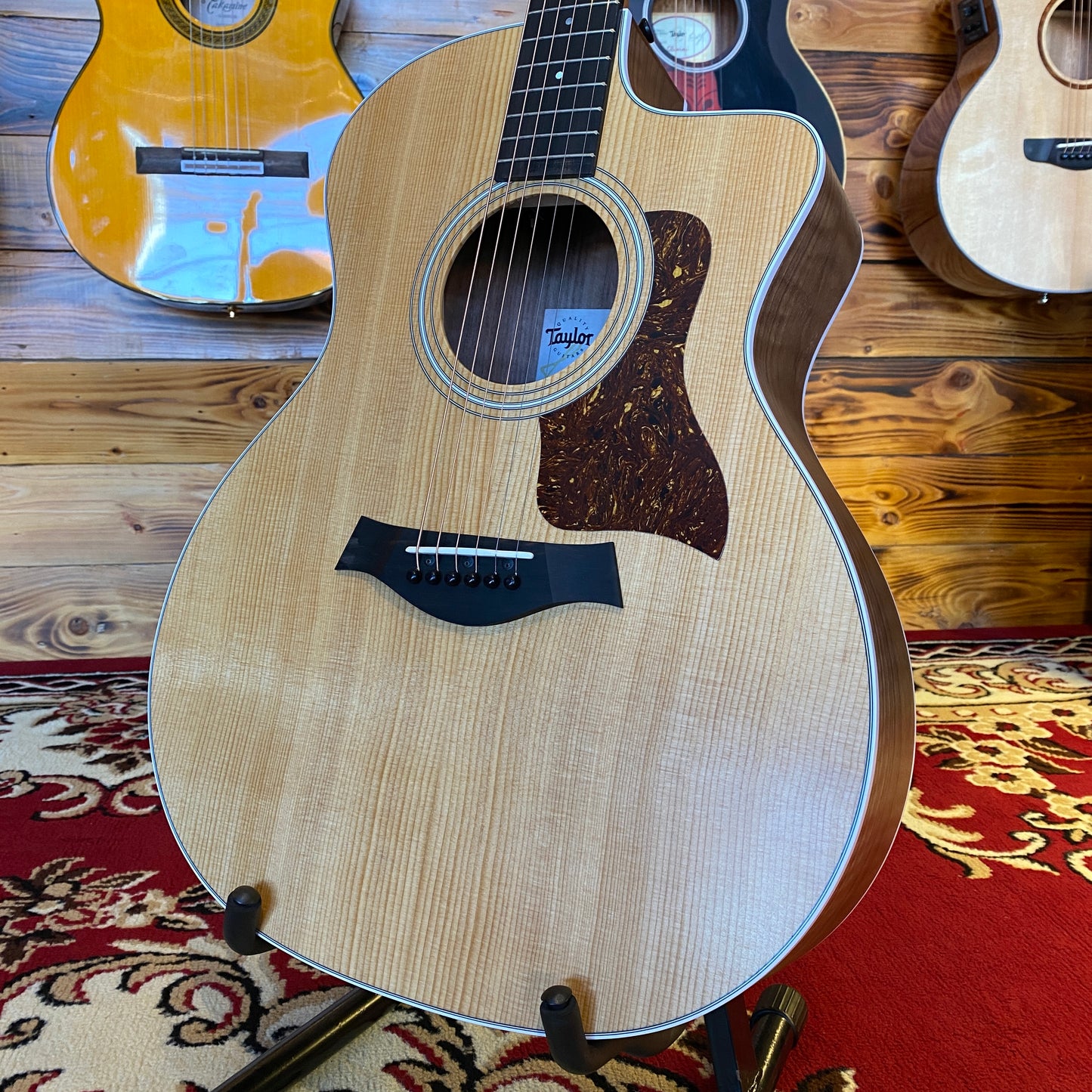 Taylor 214CE Walnut