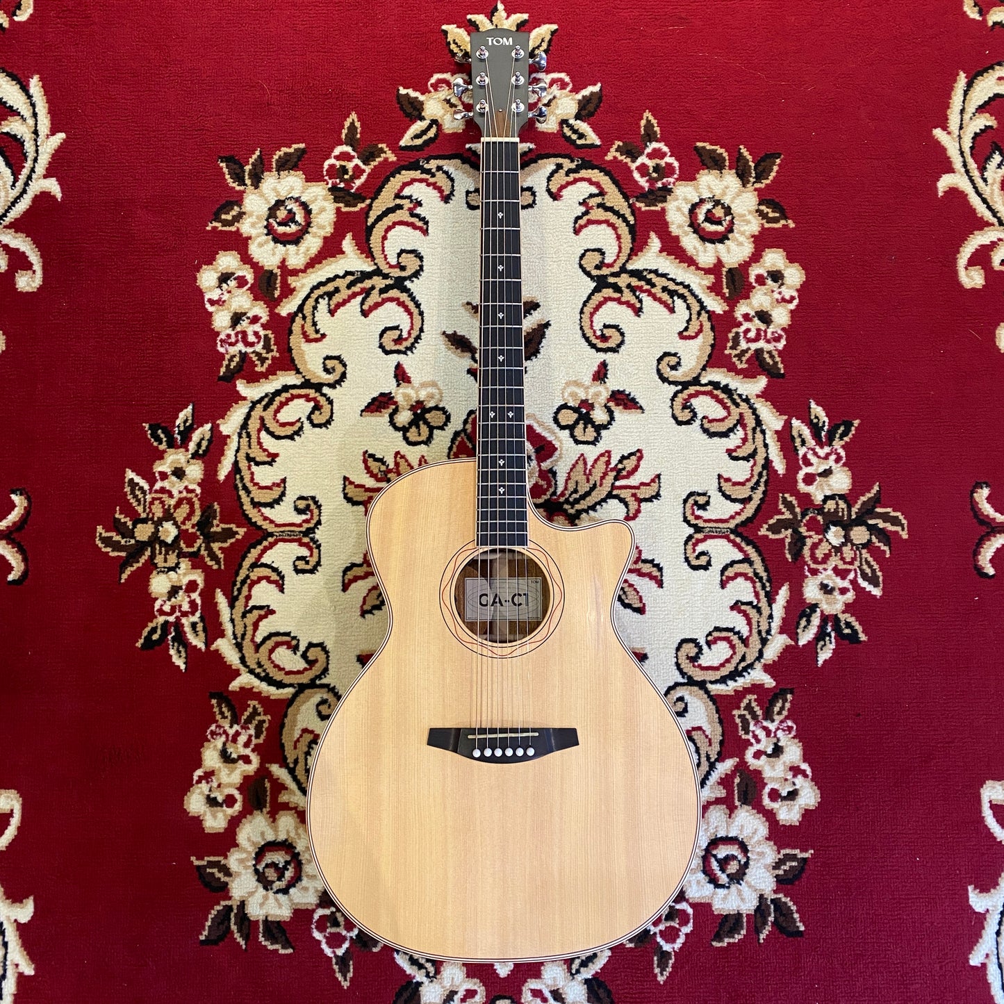 Tom Guitar - GAC1