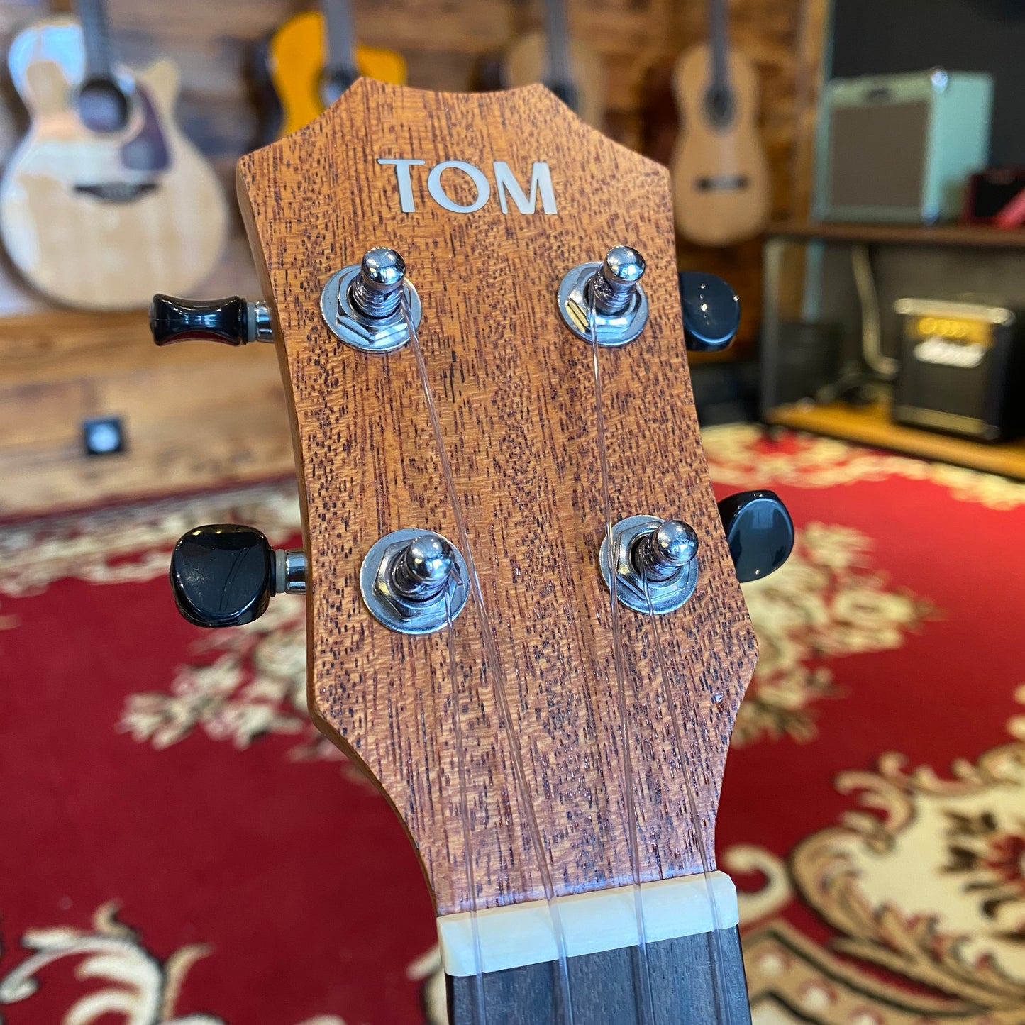 Tom Ukulele - S3