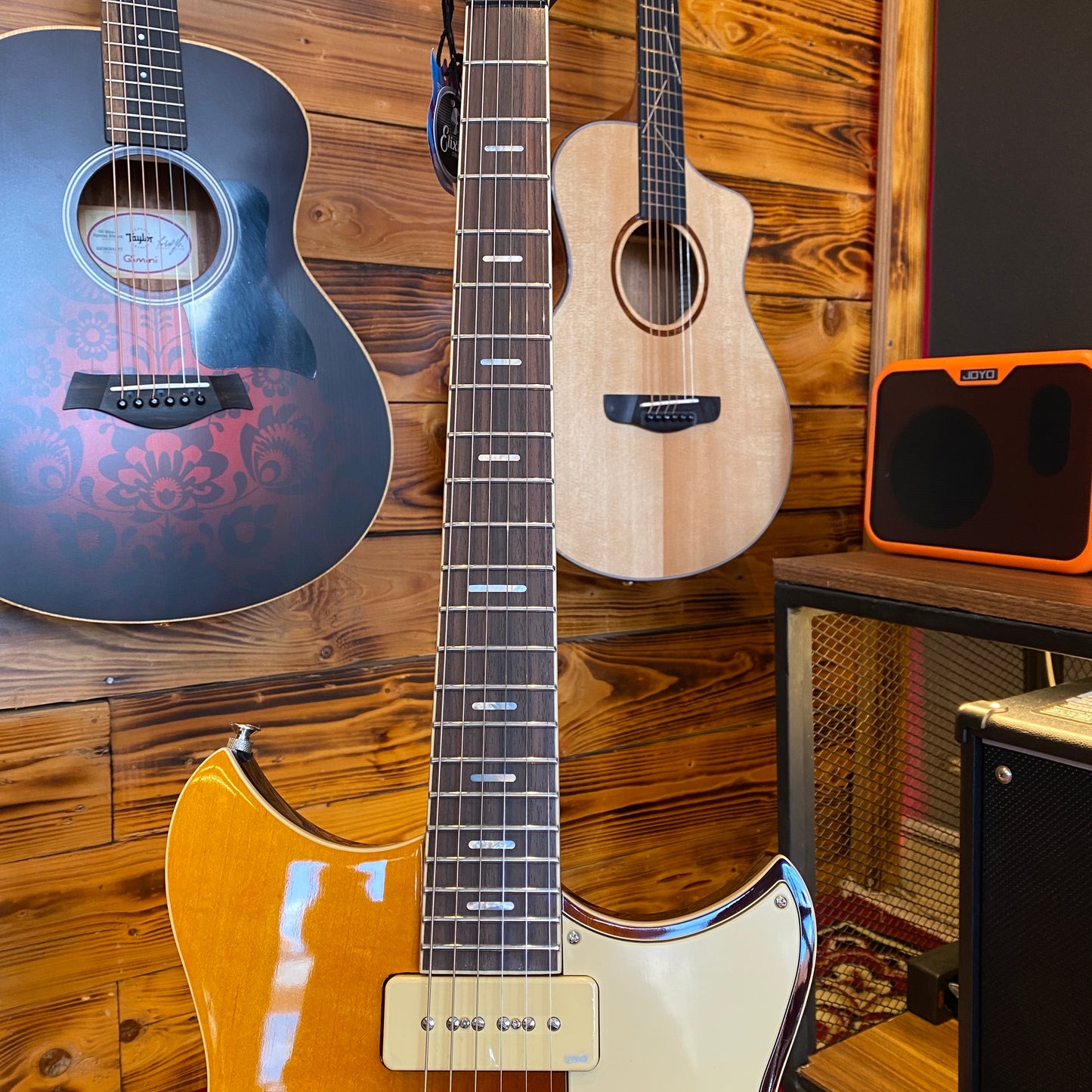 Yamaha Revstar RSS02T SSB